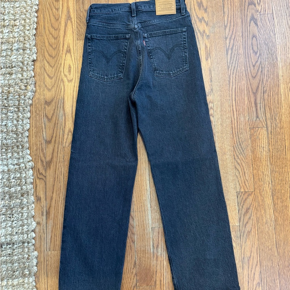EUC Levi’s Ribcaige Straight Ankle 27 - Picture 3 of 3